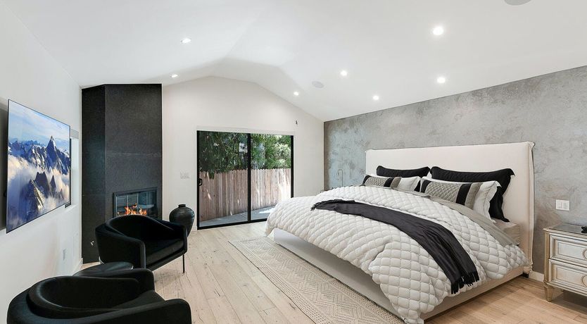 Photo of Fountainous Luxury