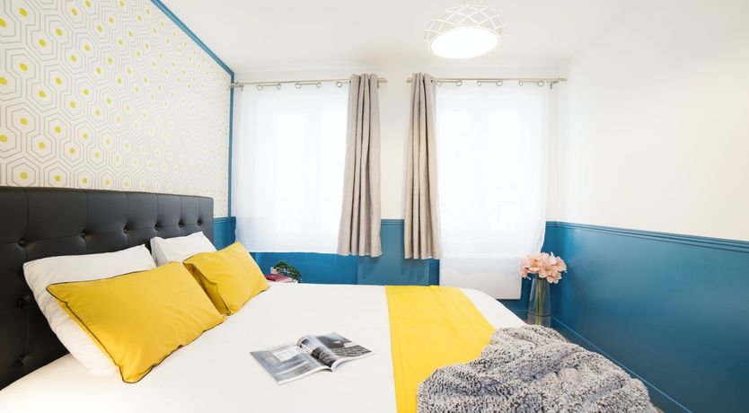 Photo of Mirror Images