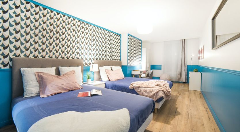 Photo of Mirror Images