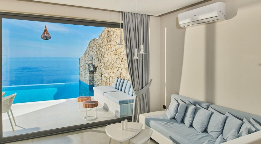 Photo of The Mirrored Grotto