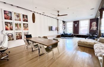 SoHo Loft Holiday Home