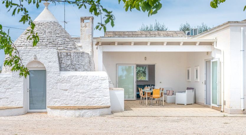 Photo of Hot on the Heel