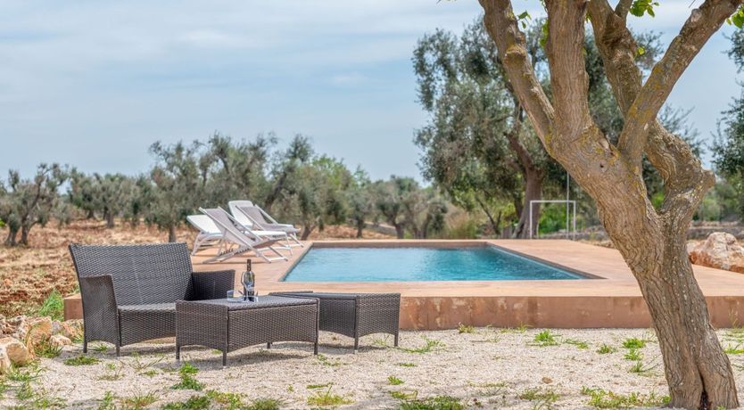 Photo of Hot on the Heel