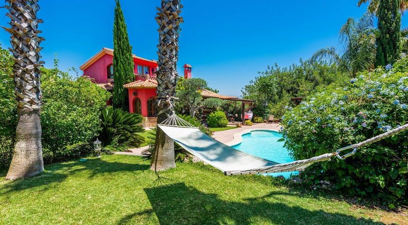 Photo of Casa Carmesí