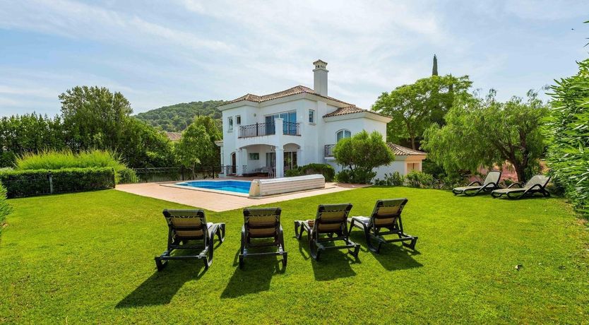 Photo of Lush Luxury