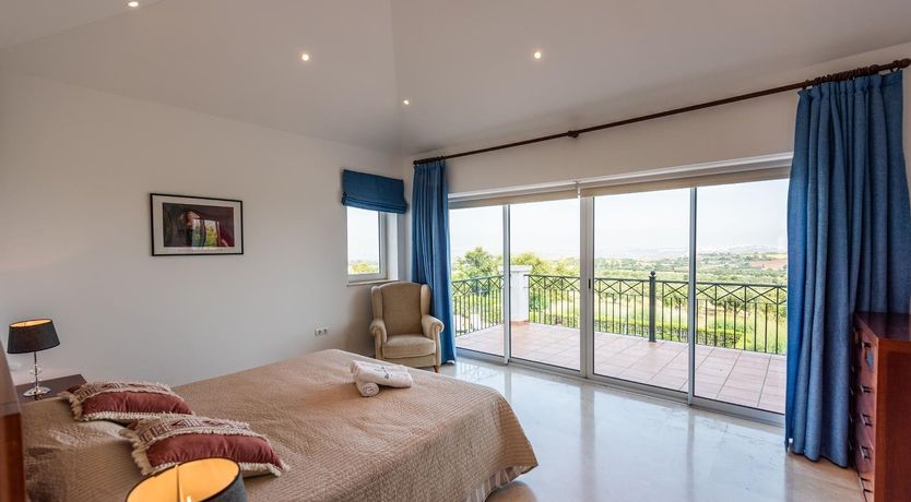 Photo of Lush Luxury