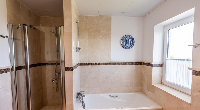 Photo of Lush Luxury