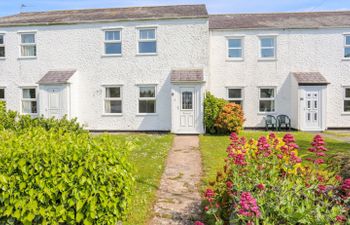 Bryntirion Holiday Cottage