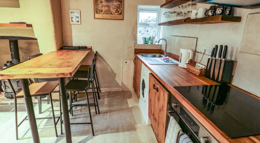 Photo of 1 Dinas cottages