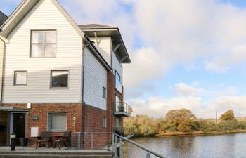 Yachtsman's Tower Holiday Cottage