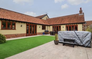 The Stables at Hall Barn Holiday Cottage