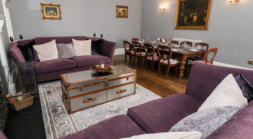 Photo of The Stables and West Wing