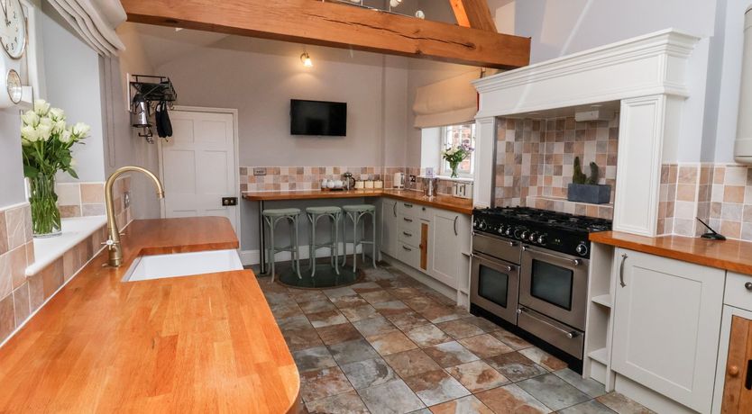 Photo of The Stables and West Wing