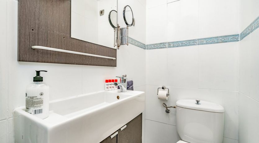 Photo of Honeycomb Hug