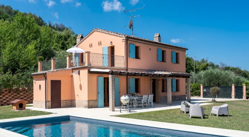 Photo of Peach Palace