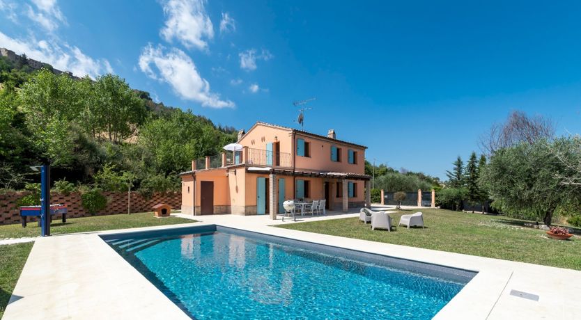 Photo of Peach Palace