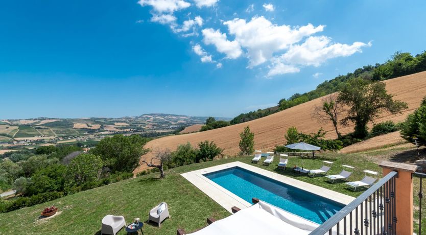 Photo of Peach Palace