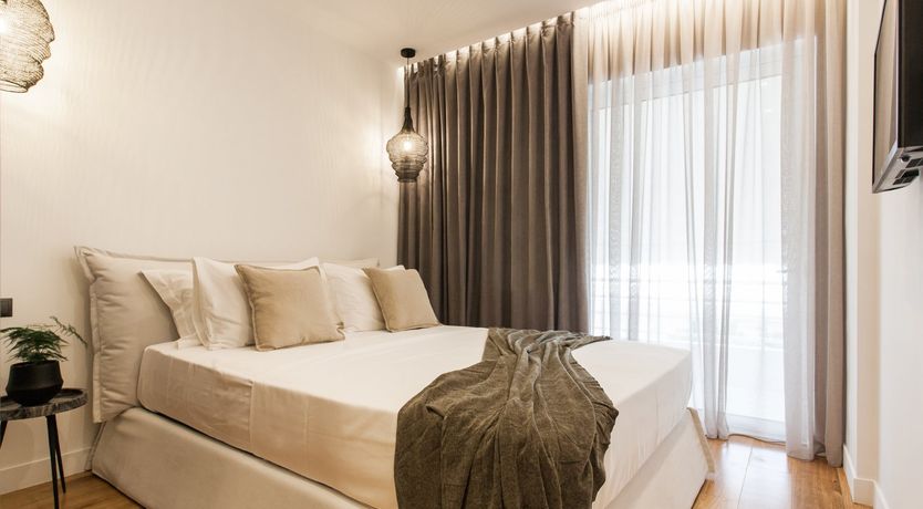 Photo of Ode on an Athenian Urn