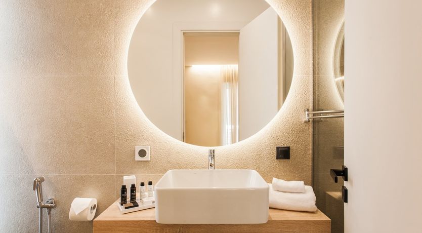 Photo of Ode on an Athenian Urn