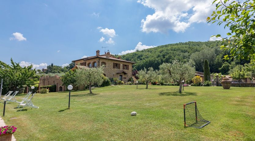 Photo of Yellow Harvest Moon