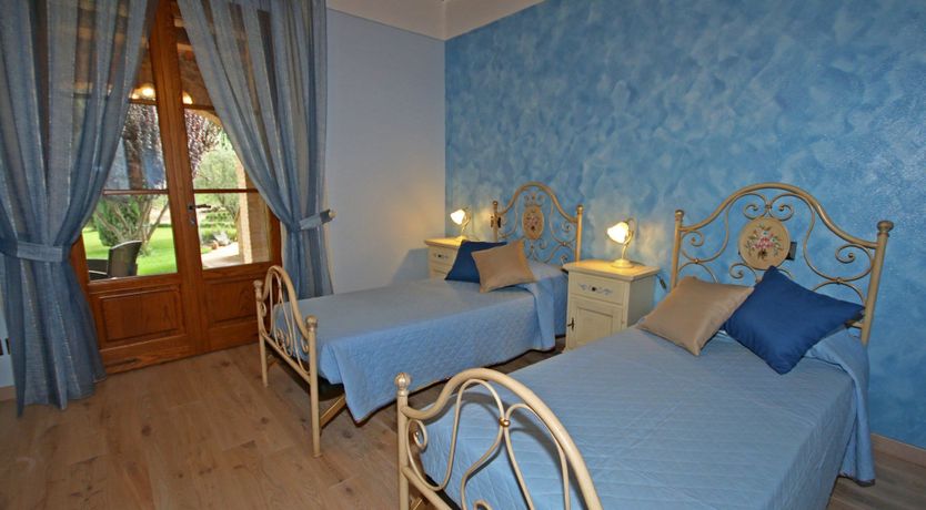 Photo of Yellow Harvest Moon