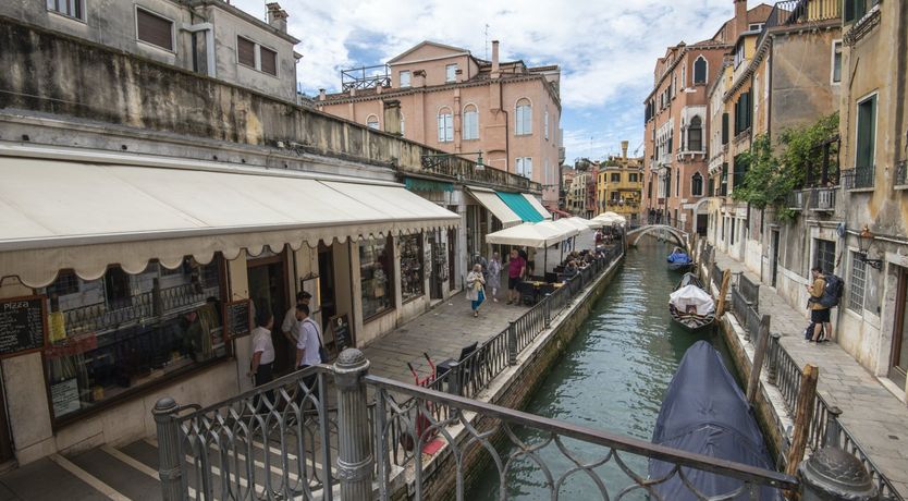 Photo of Between Art & Academia