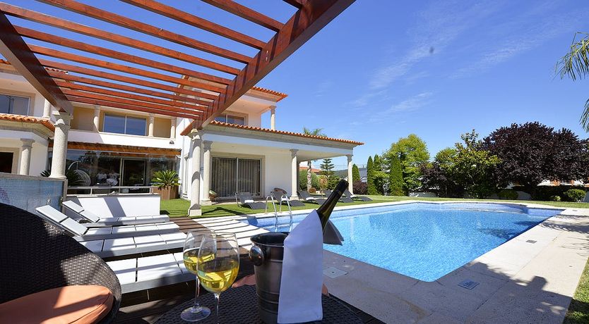 Photo of The Grass is Greener in Braga