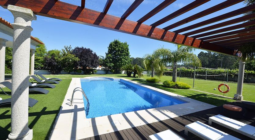 Photo of The Grass is Greener in Braga