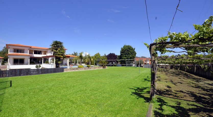 Photo of The Grass is Greener in Braga