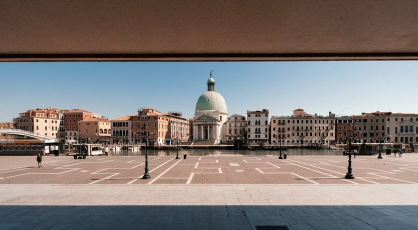 Photo of The Red Doge