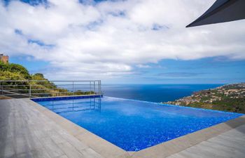 Edge of Forever Villa