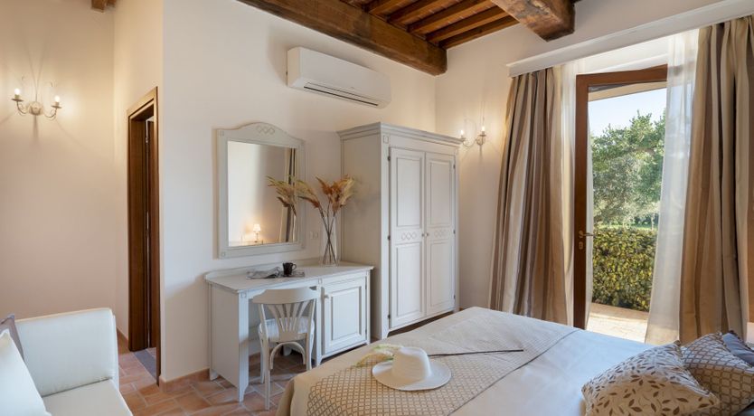 Photo of Emperor's Retreat