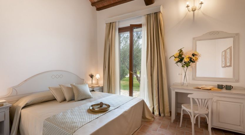 Photo of Emperor's Retreat