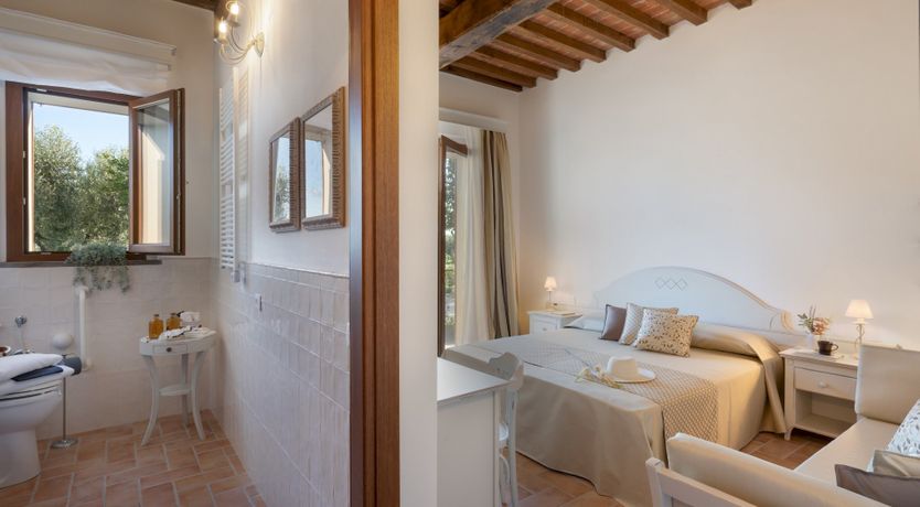 Photo of Emperor's Retreat