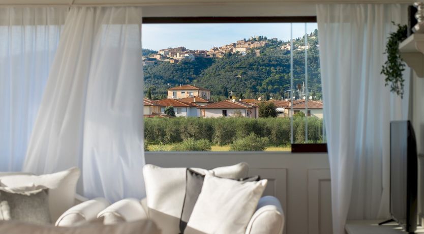 Photo of Emperor's Retreat