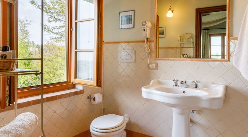 Photo of Emilia-Romagna Romance