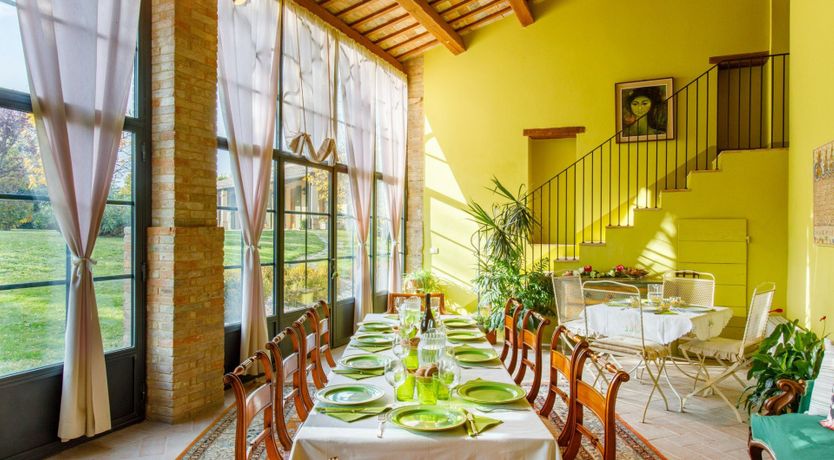 Photo of Emilia-Romagna Romance