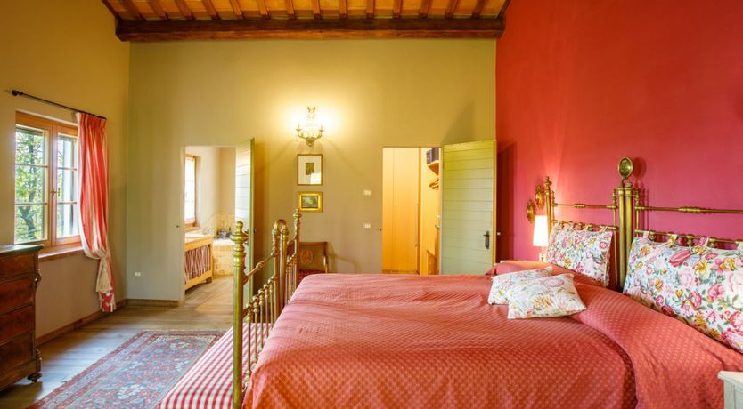 Photo of Emilia-Romagna Romance