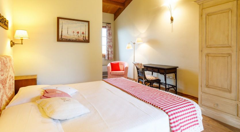 Photo of Emilia-Romagna Romance