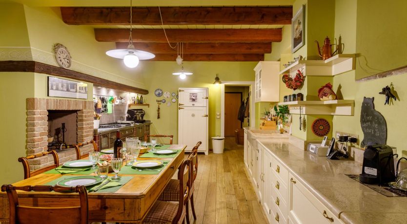 Photo of Emilia-Romagna Romance