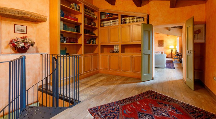 Photo of Emilia-Romagna Romance