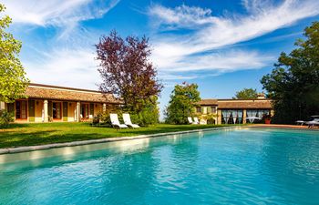 Emilia-Romagna Romance Villa