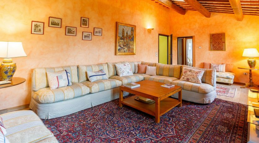 Photo of Emilia-Romagna Romance