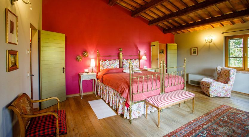 Photo of Emilia-Romagna Romance