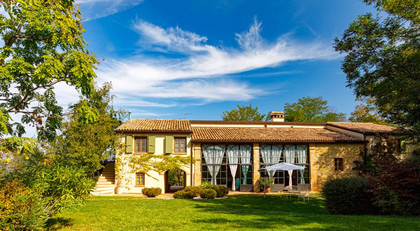 Photo of Emilia-Romagna Romance