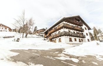 Alpine Abode Villa