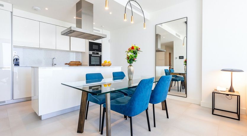 Photo of Sleek Sapphire