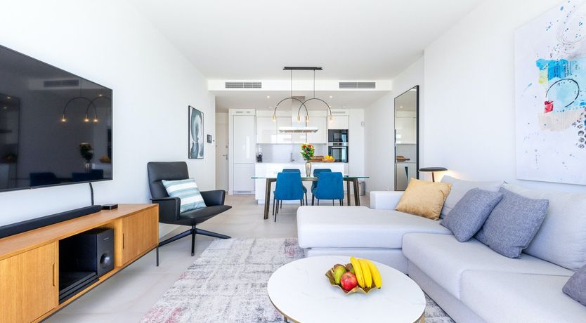 Photo of Sleek Sapphire