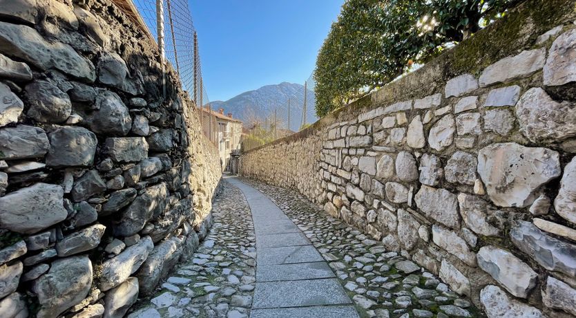 Photo of Up the Haystack