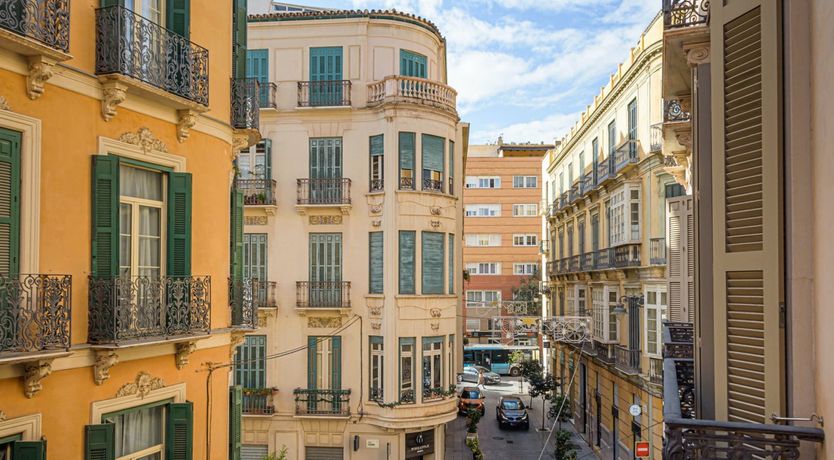 Photo of The Lemon Seller
